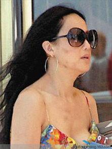 被虐待的女明星